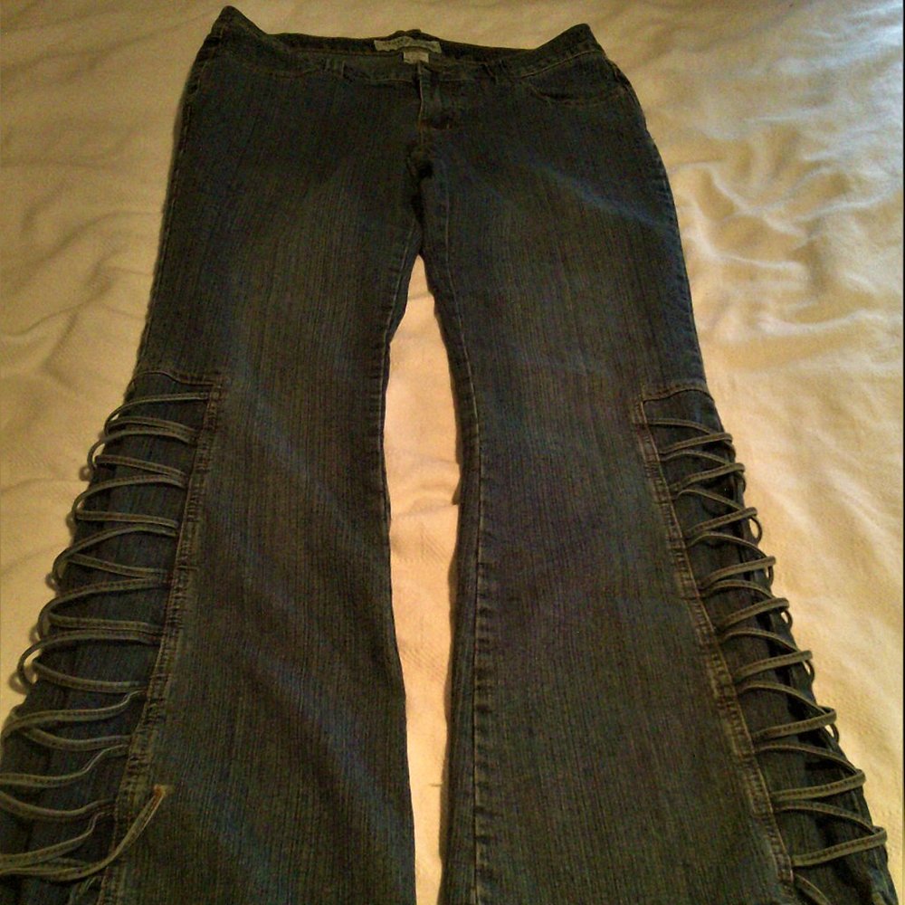 Women’s “ Pretty Jeans” – Size 11/12